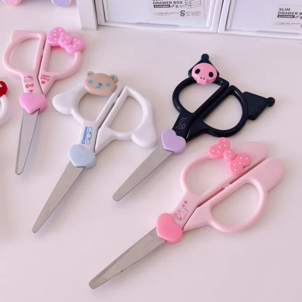 Tesoura fofa Sanrio