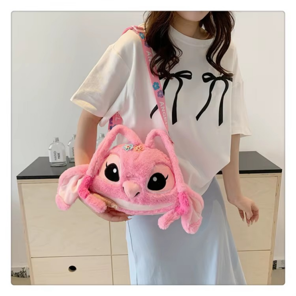 Bolsa Angel Stitch Pelúcia com alça